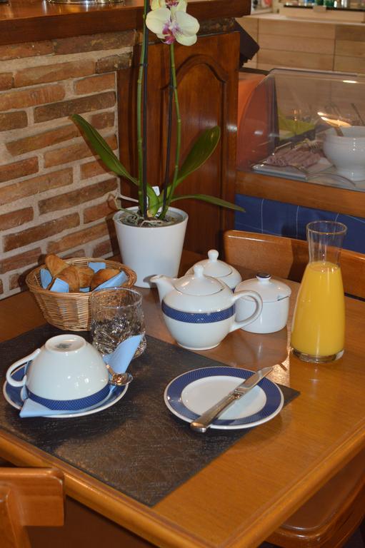 Logis Le Bretagne Hotel Sille-le-Guillaume Luaran gambar